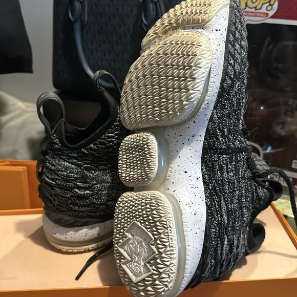 Lebron Shoes - Picture 3 of 3